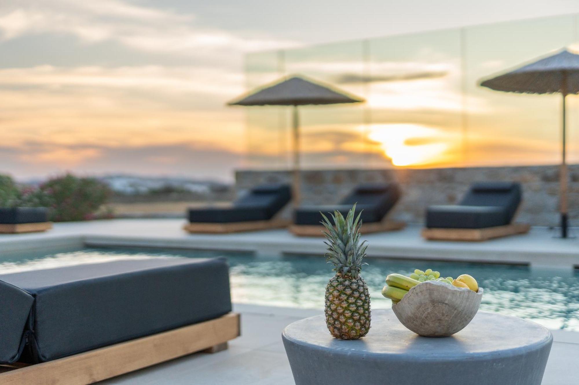 Regency Sunset Suites Mykonos Town Exterior photo